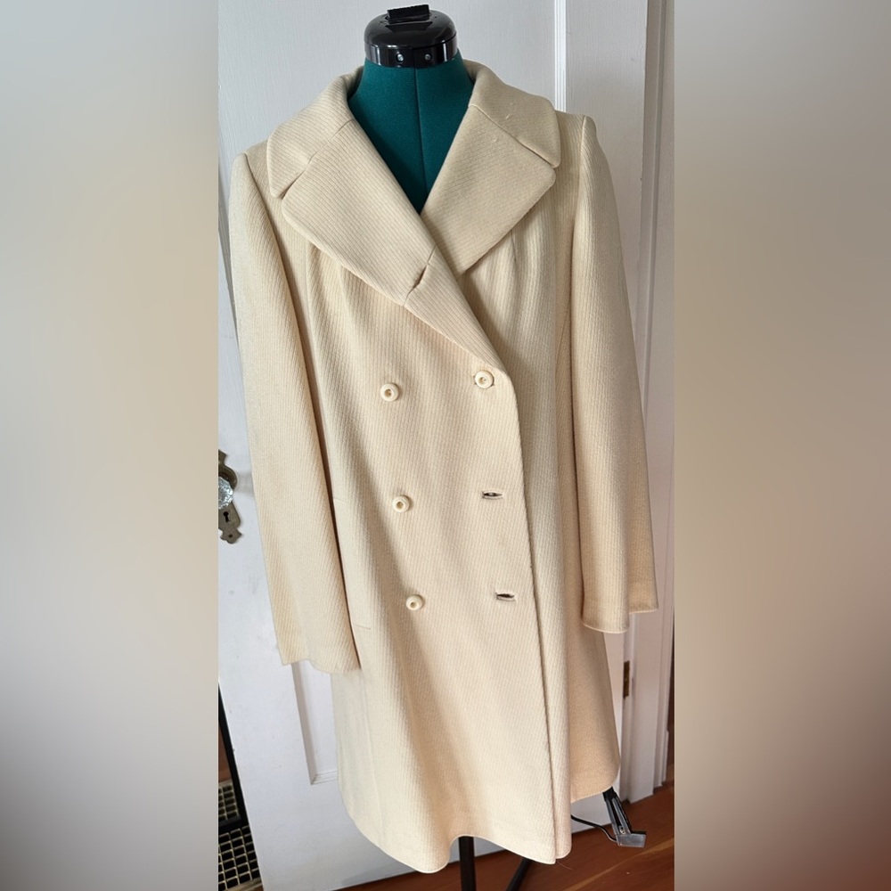 Vintage Cream Double-Breasted Women's Coat